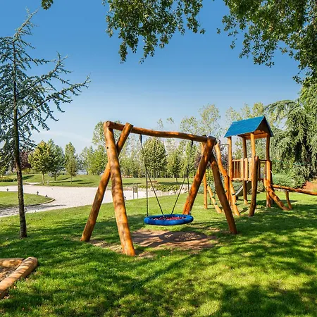 Boutique Complex Trakiets