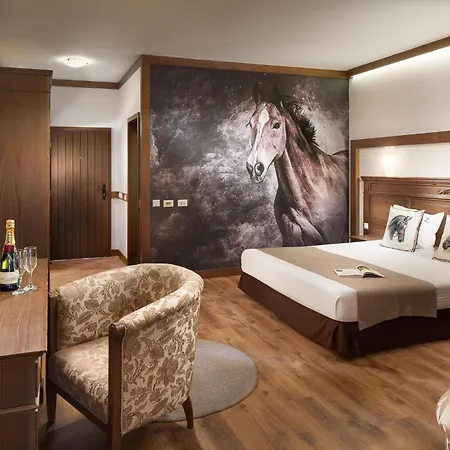 Boutique Complex Trakiets