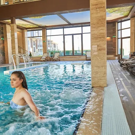 Boutique Complex Trakiets